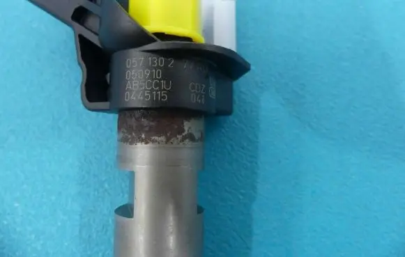 Audi A8 S8 D3 4E Fuel injector 0445115041 IMPRK1149725