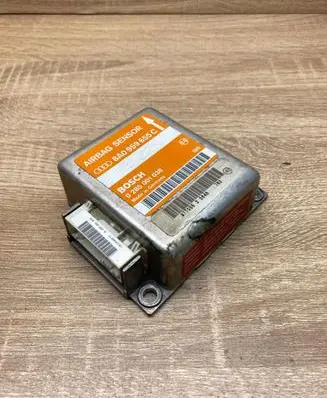 Audi A4 S4 B5 8D Airbag control unit/module 8A0959655C 0285001038