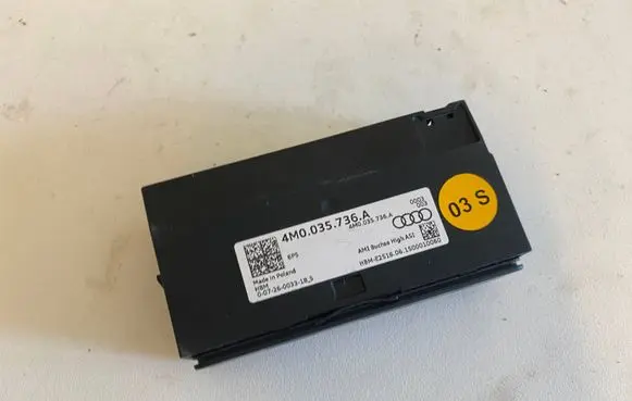 Audi Q7 4M USB socket connector 4M0035736A