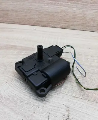 Ford Focus Air flap motor/actuator XS4H19E616AC C22892