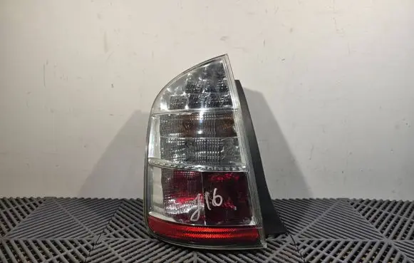 Toyota Prius (XW20) Rear/tail lights