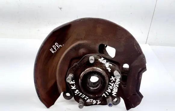 Nissan X-Trail T32 Front wheel hub