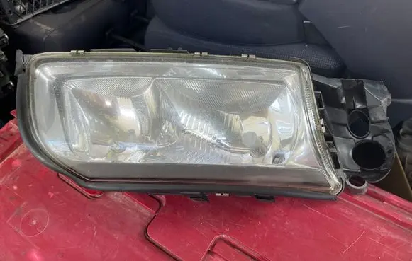 Headlight/headlamp
