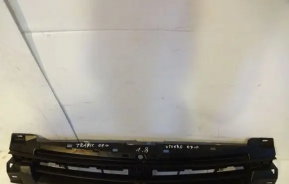 Renault Trafic II (X83) Front bumper upper radiator grill