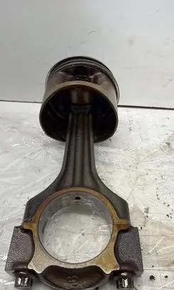 Mercedes-Benz E W124 Piston with connecting rod 1020302620 1030302419 A1020302620