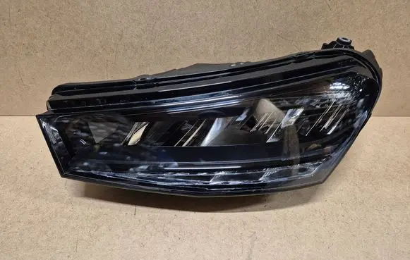 Skoda Fabia Mk4 (6VA) Headlight/headlamp 6VB941015