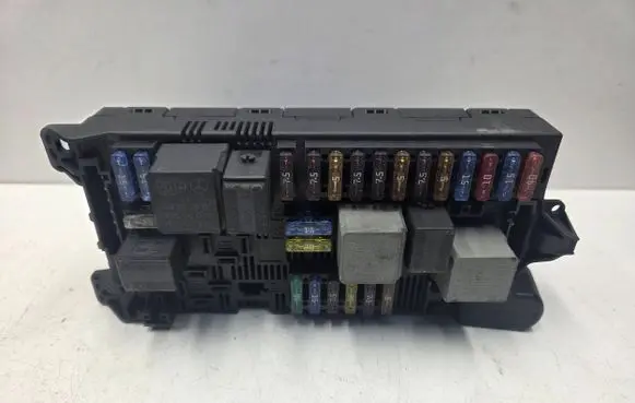 Mercedes-Benz E W211 SAM control unit A2115453901 2115453901