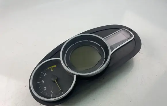 Renault Megane III Speedometer (instrument cluster) RNI248107859R
