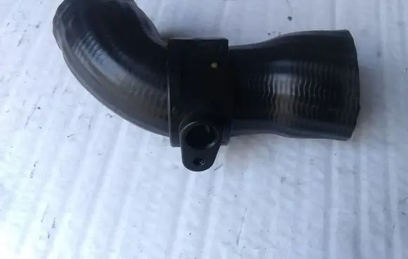 Mazda 2 Air intake hose/pipe