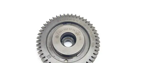 Mercedes-Benz E W212 Crankshaft gear A6510301813 A6510340305