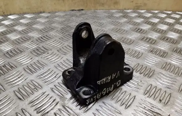 Mini Cooper Countryman R60 Engine mounting bracket 22119804893