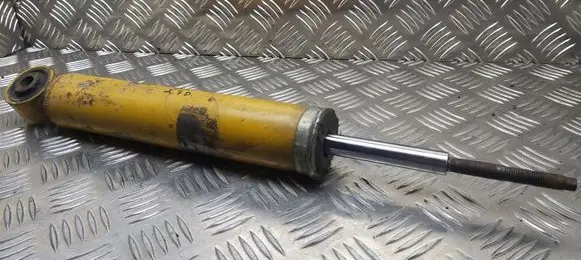Mercedes-Benz ML W163 Front shock absorber/damper D8017