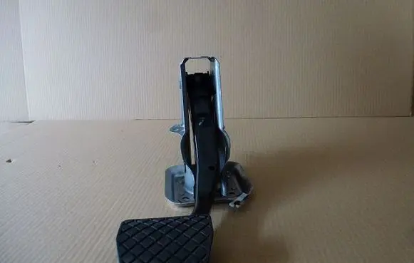 Volkswagen Transporter - Caravelle T6 Brake pedal 1K1723057BG
