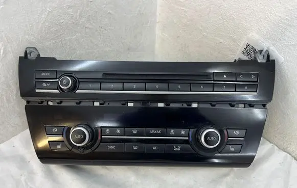 BMW 5 F10 F11 Climate control unit 6824207