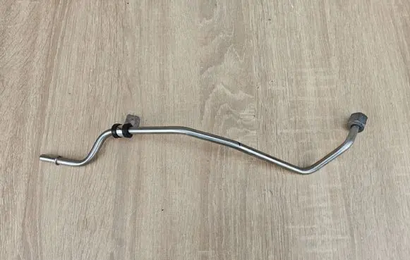 BMW 5 G30 G31 G38 Fuel line pipe 9452385