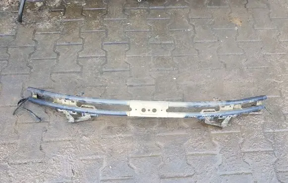 Suzuki Grand Vitara II Quarter panel pressure vent 
