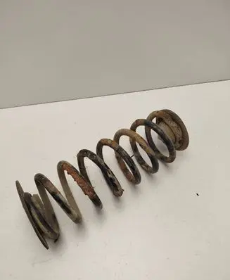 BMW 5 E39 Rear coil spring