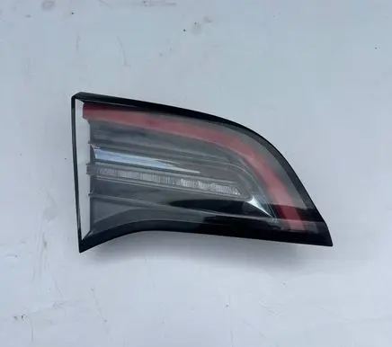 Tesla Model 3 Tailgate rear/tail lights 150208800C