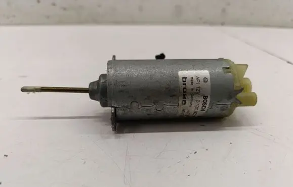 Porsche Macan (95B) Seat adjustment motor 976782