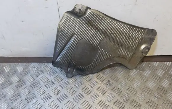 Mercedes-Benz GL X164 Exhaust heat shield A1646820271