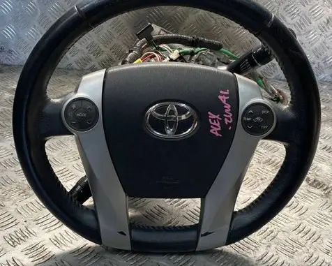 Toyota Prius+ (ZVW40) Steering wheel 4525047260 MSNU7067032