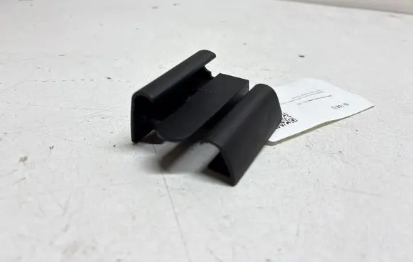 BMW 6 F06 Gran coupe Front driver seat rail trim 7263075