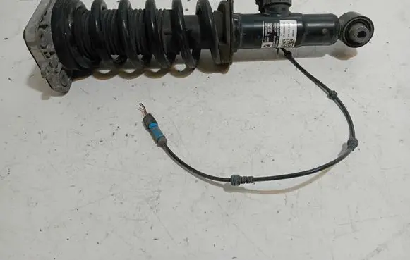 BMW X5 G05 Rear shock absorber/damper 6869026 16997810