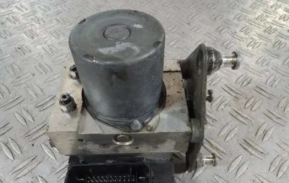 Mercedes-Benz Vito Viano W639 ABS Pump A0084518212 0265252156