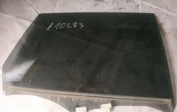 Nissan Murano Z50 Rear door window glass as3