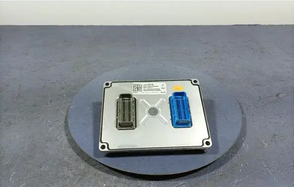 Opel Ampera Engine control unit/module ECU 22870818