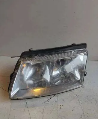 Volkswagen PASSAT B5 Headlight/headlamp