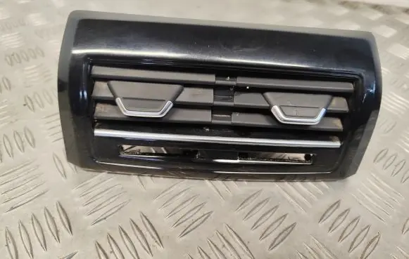 Audi A8 S8 D5 Rear air vent grill 4N0819203