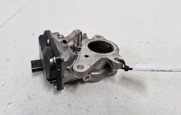 Renault Master III EGR valve 147103921R
