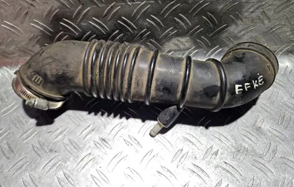 Mazda 323 Air intake hose/pipe BP0113221