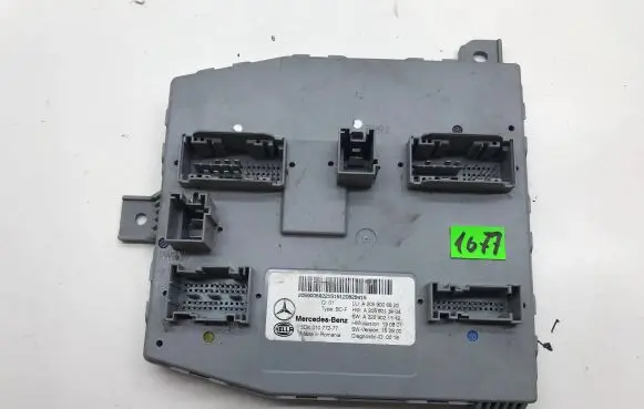 Mercedes-Benz C W205 SAM control unit A2059006822 A2059013404 A2229021112