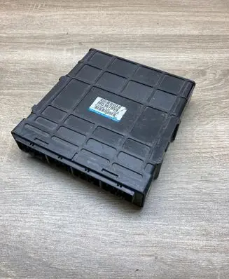 Mitsubishi Eclipse Engine control unit/module ECU MD367859 E2T70285