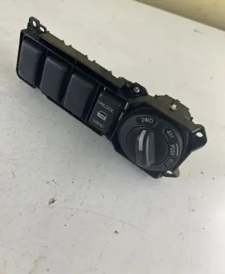 Nissan Navara D40 Differential lock switch 