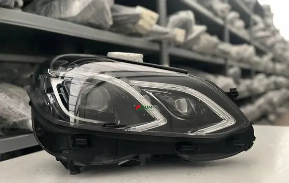 Mercedes-Benz E AMG W212 Headlight/headlamp A2128205639