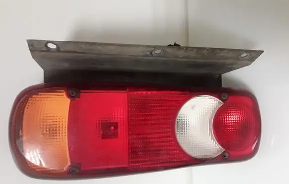 Nissan Navara D40 Rear/tail lights