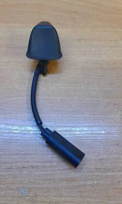 Windshield washer spray nozzle