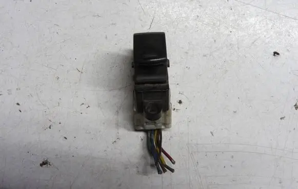 Nissan Micra Quarter vent window switch 