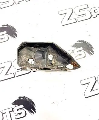 Volvo V50 Front bumper mounting bracket 31265397