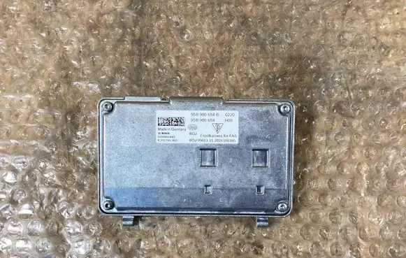Porsche Macan (95B) Windshield/windscreen camera 95B980654B