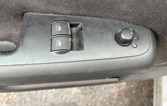 Audi A4 S4 B6 8E 8H Electric window control switch 