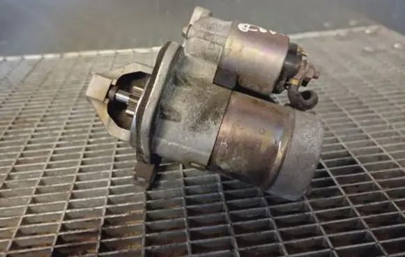 Nissan Qashqai+2 Starter motor MR20 MR20DE