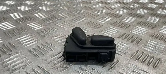 Mercedes-Benz C W203 Seat control switch 2108213751