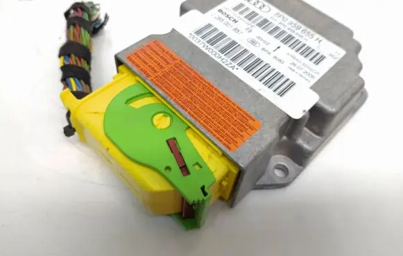 Audi A3 S3 A3 Sportback 8P Airbag control unit/module 8P0959655H 0285001857