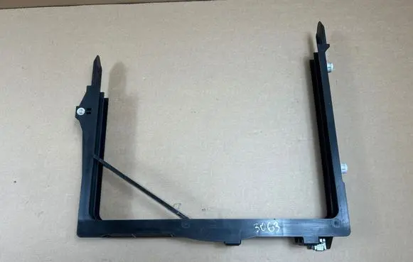 Porsche Taycan 9J1 Radiator mount bracket 9J1260399B
