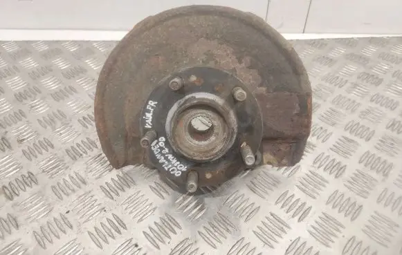 Mitsubishi Outlander Front wheel hub