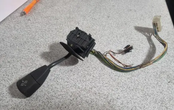 BMW 5 E34 Indicator stalk 011003